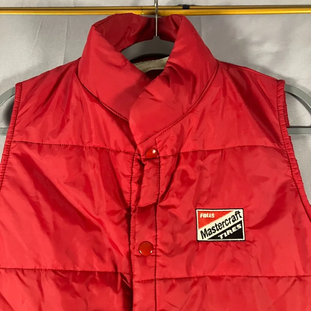 Holloway Mastercraft Tires Vest Men's‎ Extra Large Red Insulated Snap Front